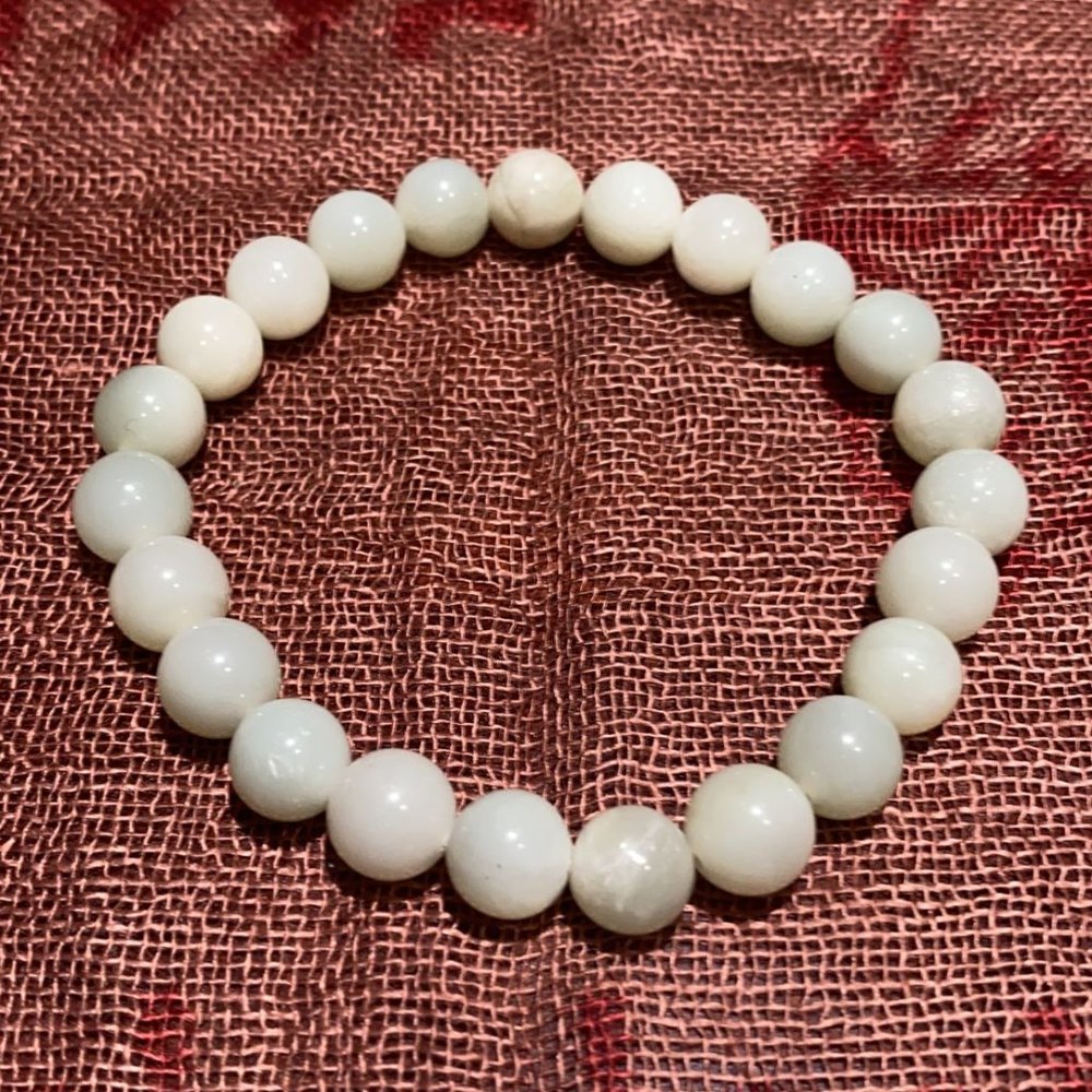 [SOLD] 8MM Chinese Jade Bead Bracelet